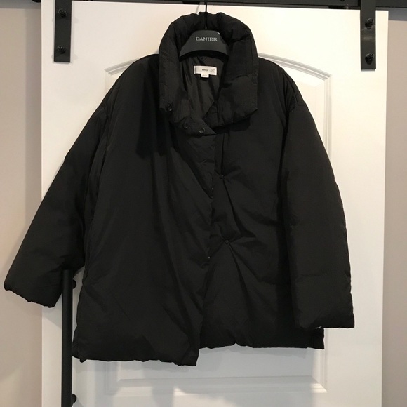 Mango
Stand-Collar Quilted Jacket - Picture 2 of 8